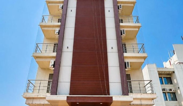 The Castle Crown - Hotel Scintilla, Somnath