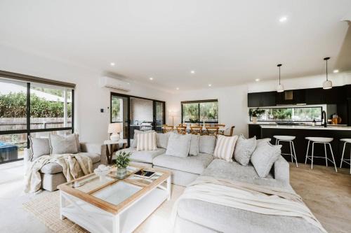 The Farm - Refined Country Retreat near Town Centre