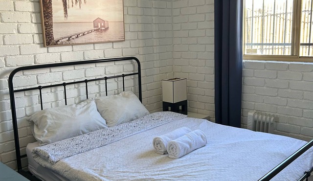 The Shiralee - Hostel