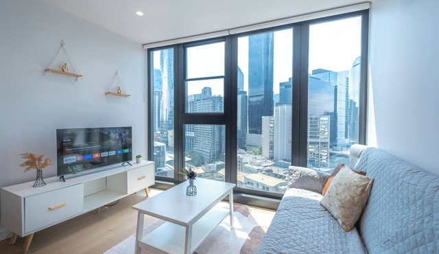 This apartment is a 2 bedroom(s), 2 bathrooms, located in Docklands, VIC.