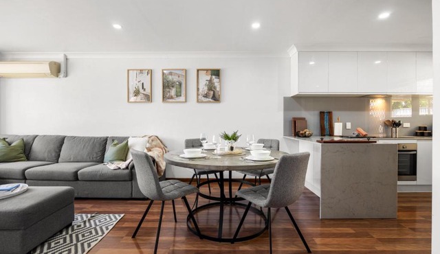 Tranquil Suite - Modern Comfort between CBD & Beach