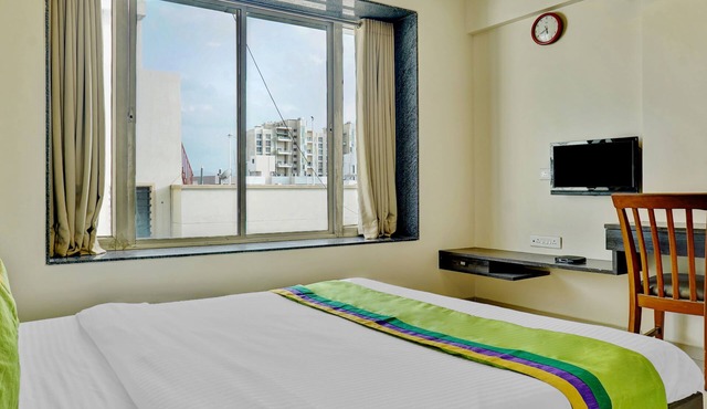 Treebo Bhagyashree Executive in Pune