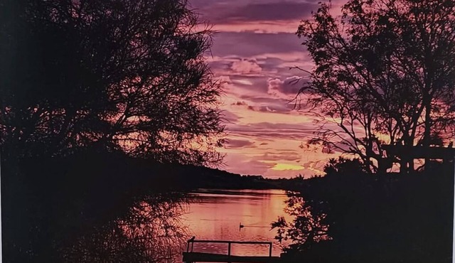 Ulmia Riverfront Retreat, Aurora viewing hotspot, Carlton River, Tasmania