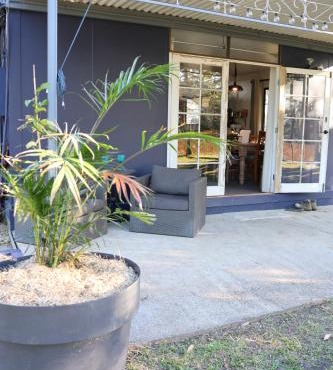 Urunga Fisherman's Cottage - pets ok 15 mins Coffs