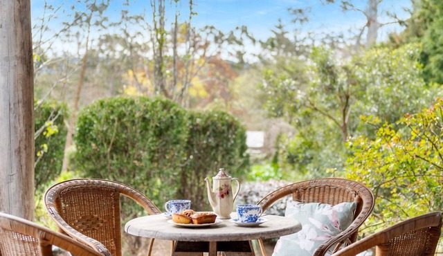 Warriwul Cottage - luxurious rural barn-style cottage in the heart of Berry