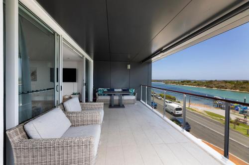 Waterline 302