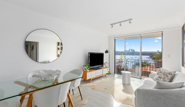 Watersong - Tranquil Harbourfront & Island Panorama