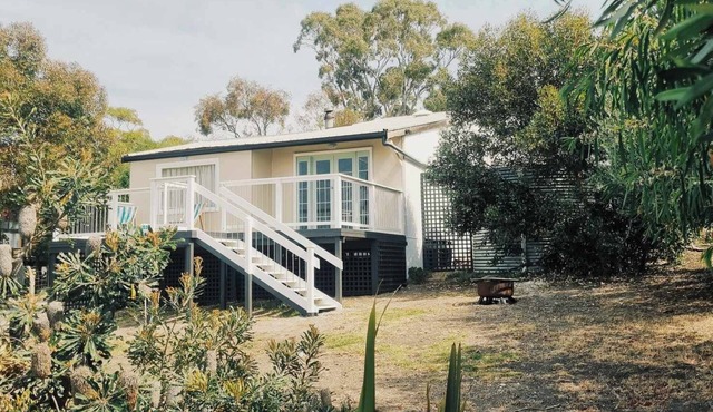 Wattle Bird Shack