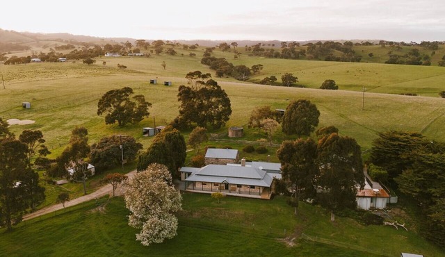 Wattle Hills~Fleurieu Farm Stay Retreat with Pool