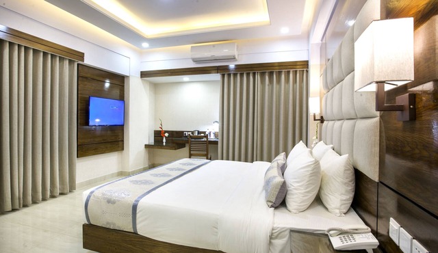 White Palace Hotel