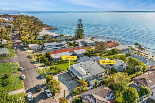 White Sands Retreat, Hyams Beach