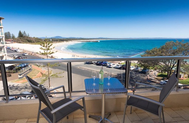 Beachpoint, Unit 303, 28 North Street