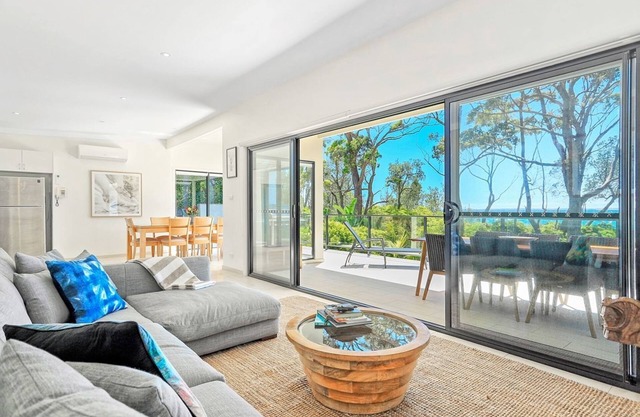 Dune House Vincentia by Book Jervis Bay