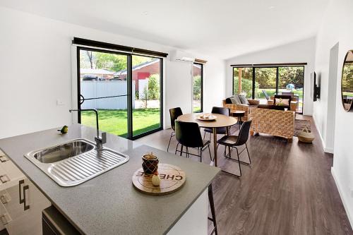 Highland Valley Cottage 