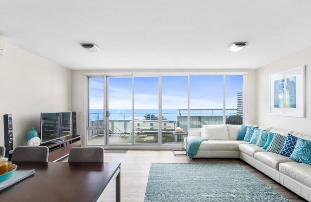 Point Grey Apartment 13