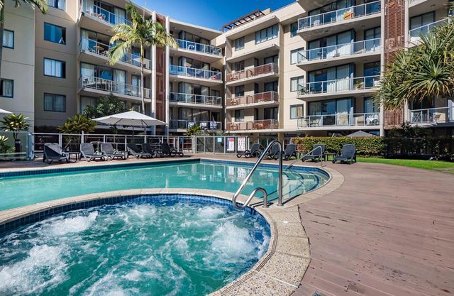 Swell Resort