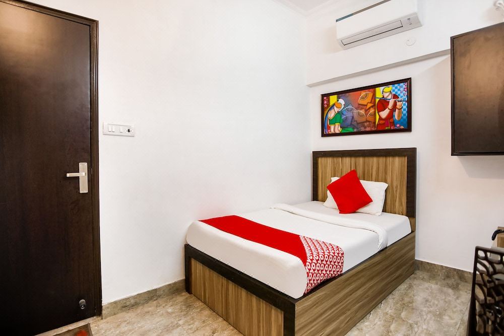 Photo of Bedroom in Nizamuddin East