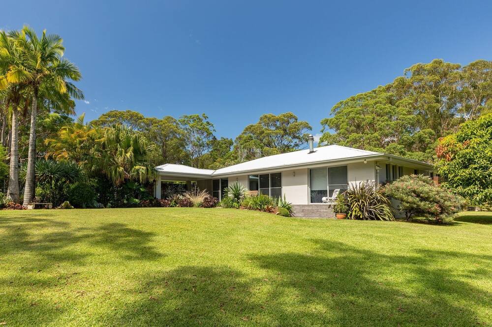 Photo of Outdoor in Charlotte Bay