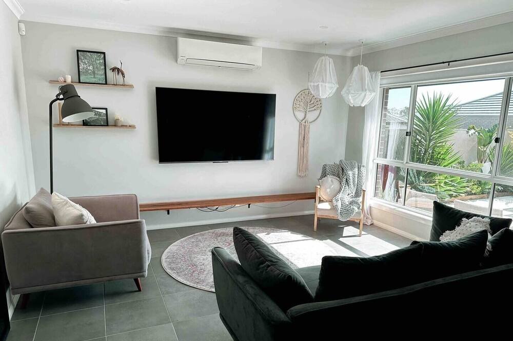 Photo of Livingroom in North Rothbury