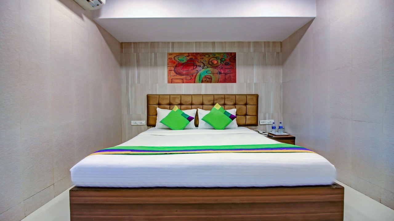 Photo of Bedroom in Marol