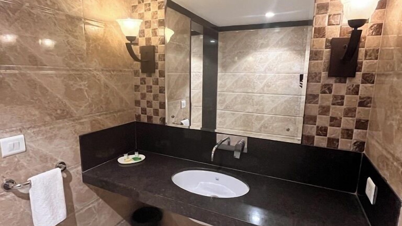 Photo of Bathroom in Pink City