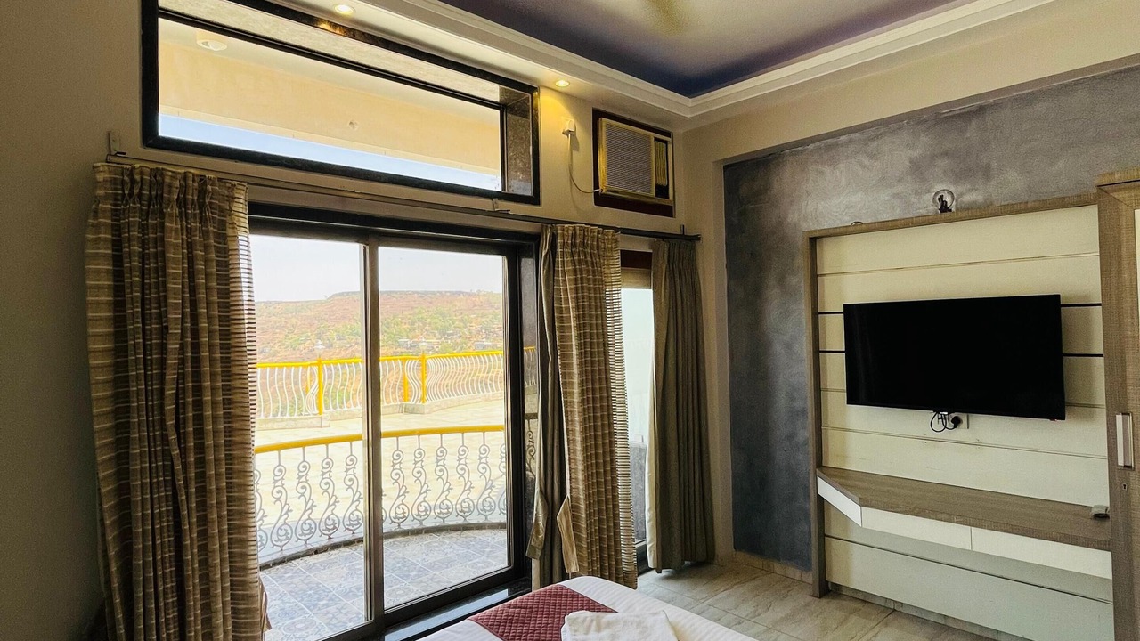 Photo of Bedroom in Panchgani
