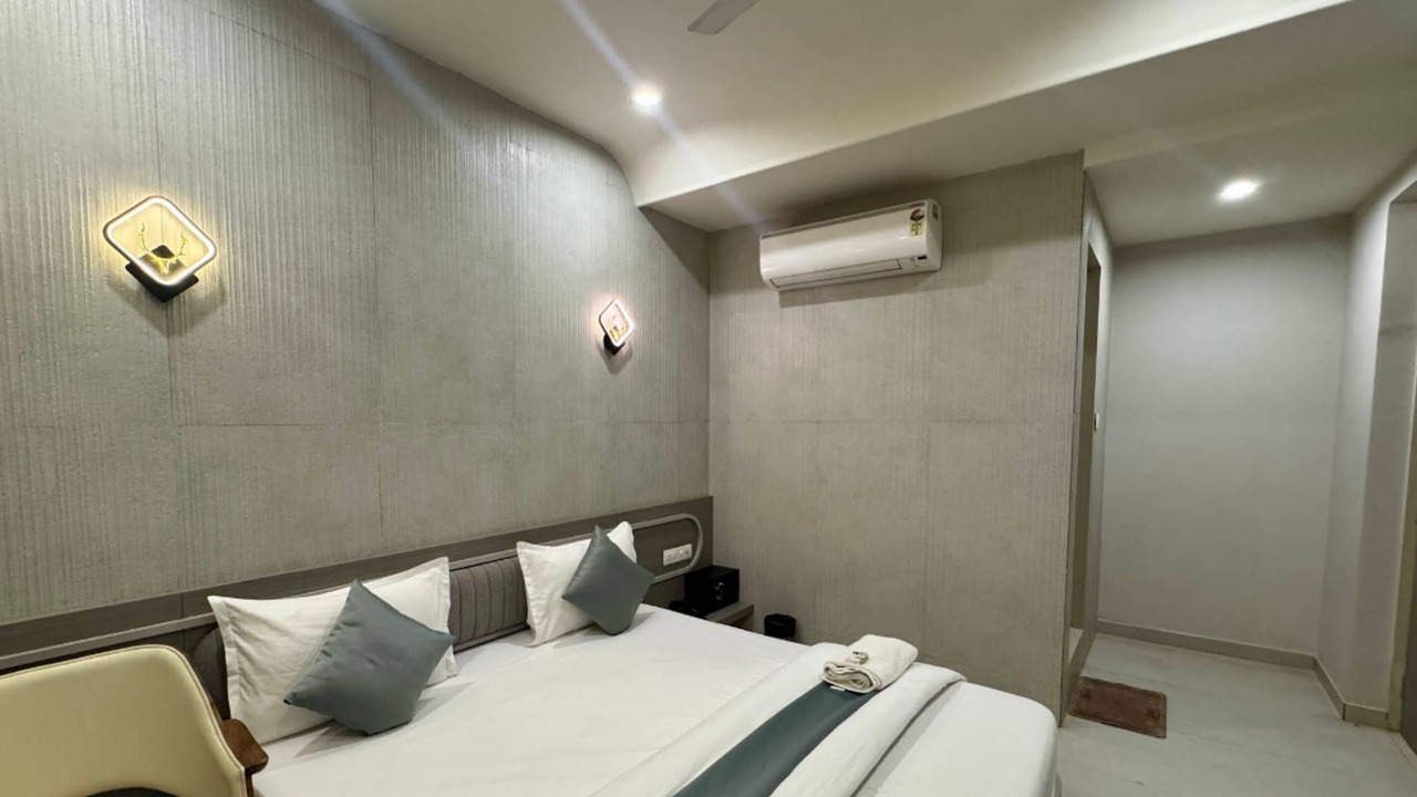 Photo of Bedroom in Gandhinagar