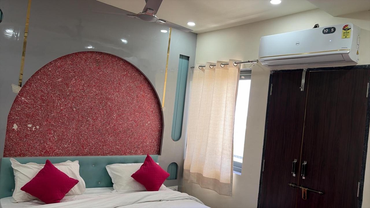Photo of Bedroom in Gulabpura