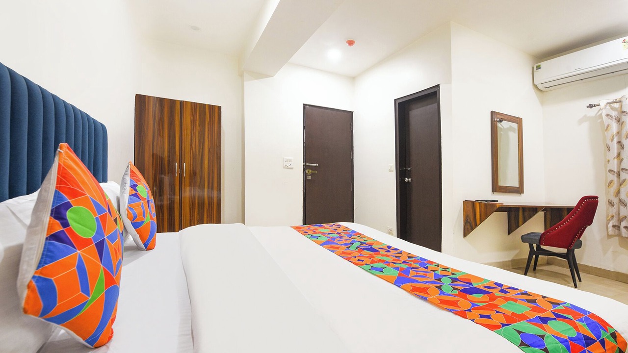 Photo of Bedroom in Karol Bagh