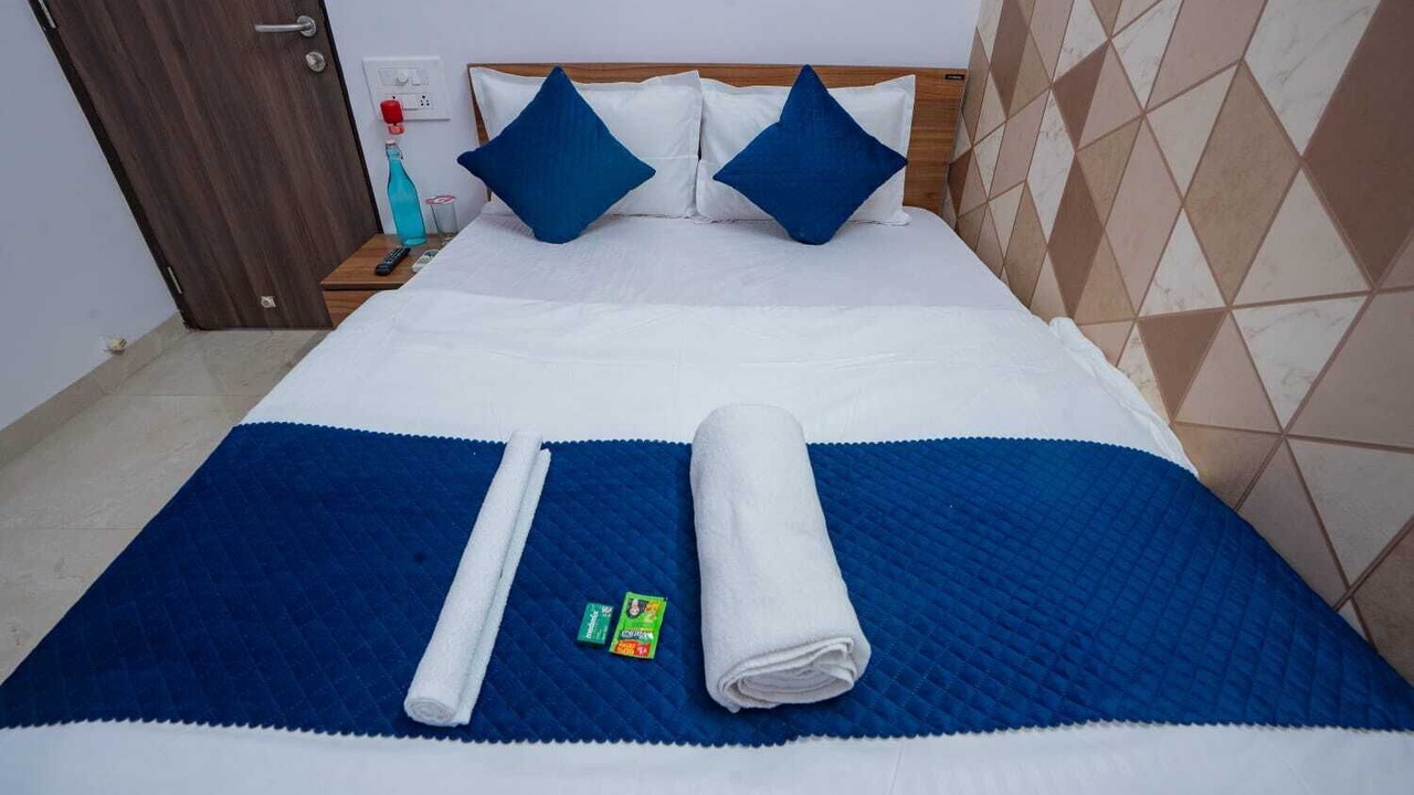 Photo of Bedroom in Kandivali East