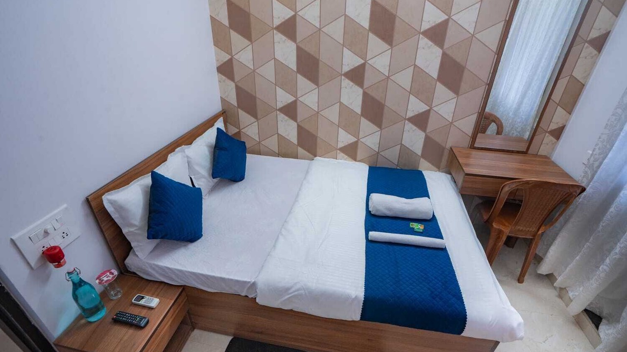 Photo of Bedroom in Kandivali East