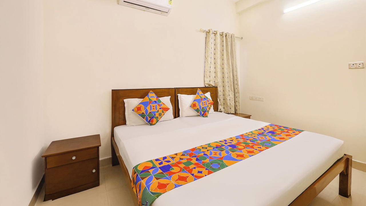 Photo of Bedroom in Mylapore Tiruvallikk
