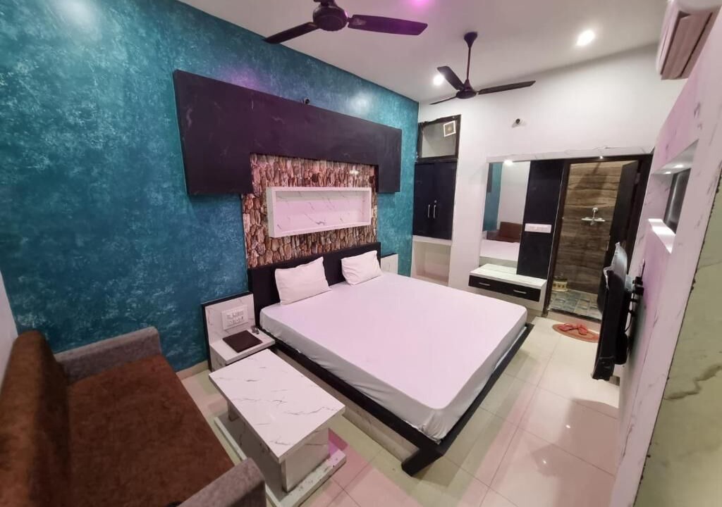 Photo of Bedroom in Malpura