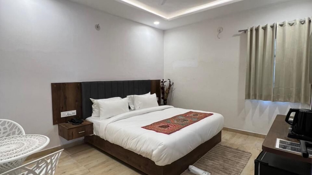 Photo of Bedroom in Lake Swaroop Sagar