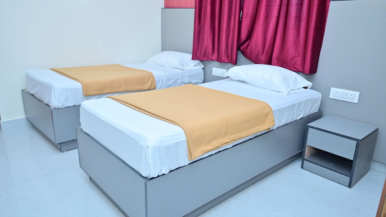 Photo of Bedroom in Palm Meadows