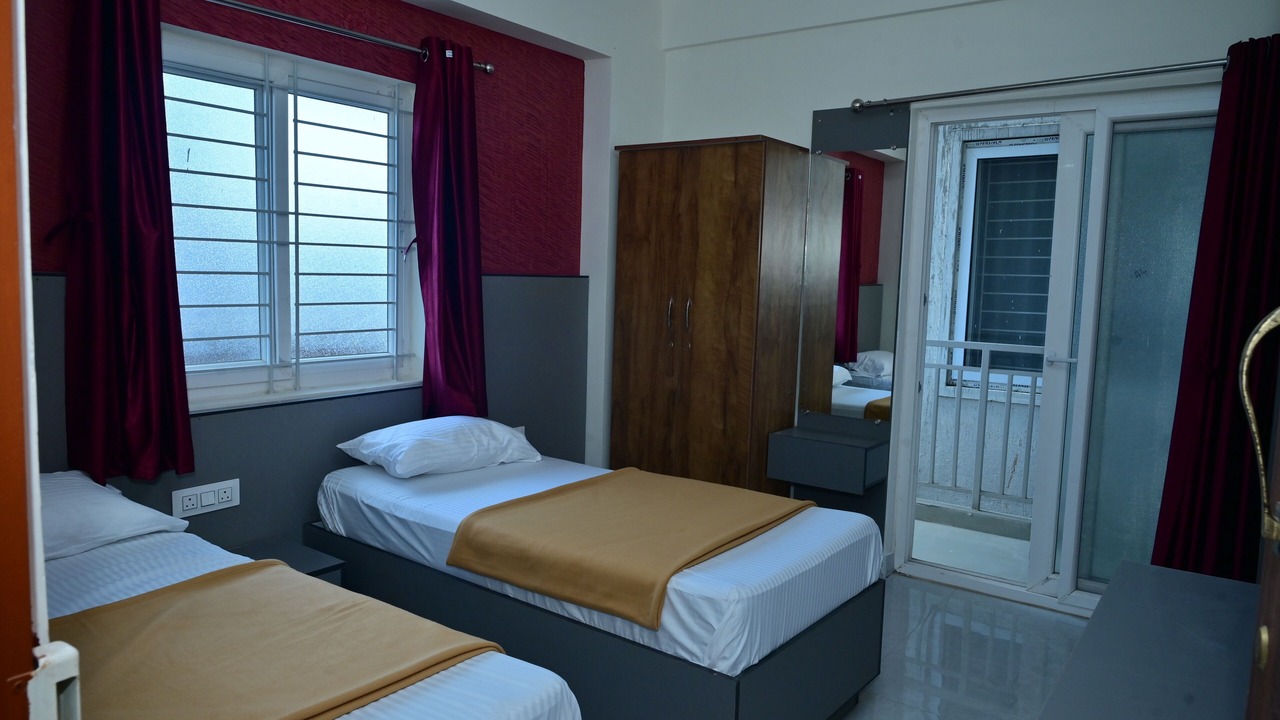 Photo of Bedroom in Palm Meadows