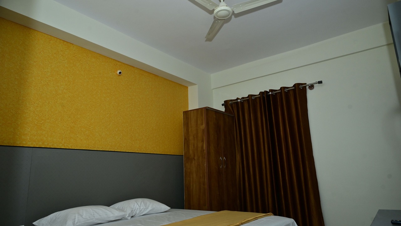 Photo of Bedroom in Palm Meadows
