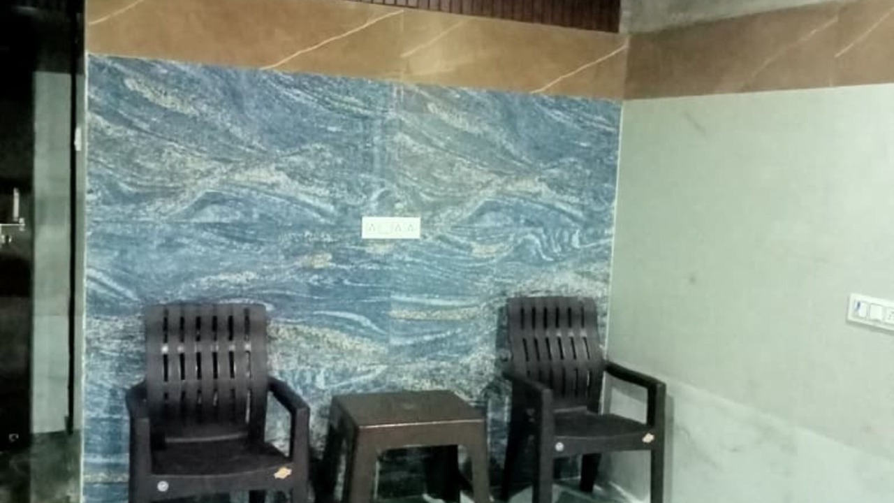Photo of Bedroom in Kalmeshwar