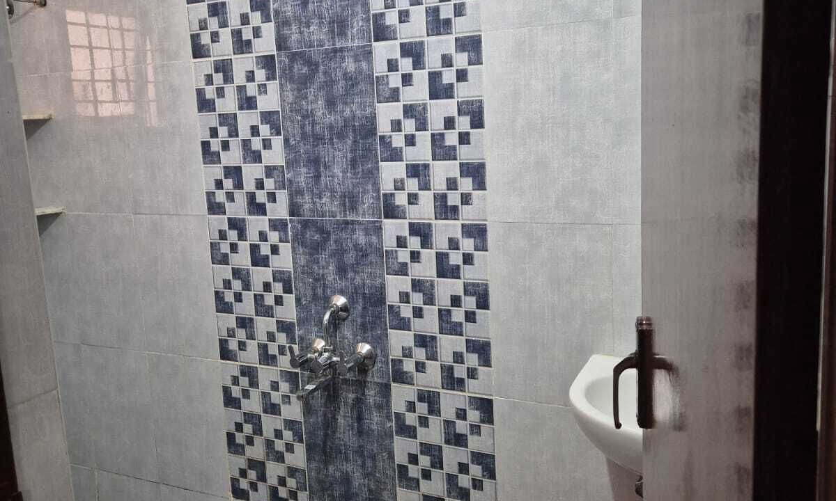 Photo of Bathroom in Manapakkam