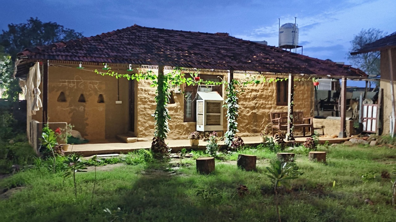 Photo of Outdoor in Kasrawad