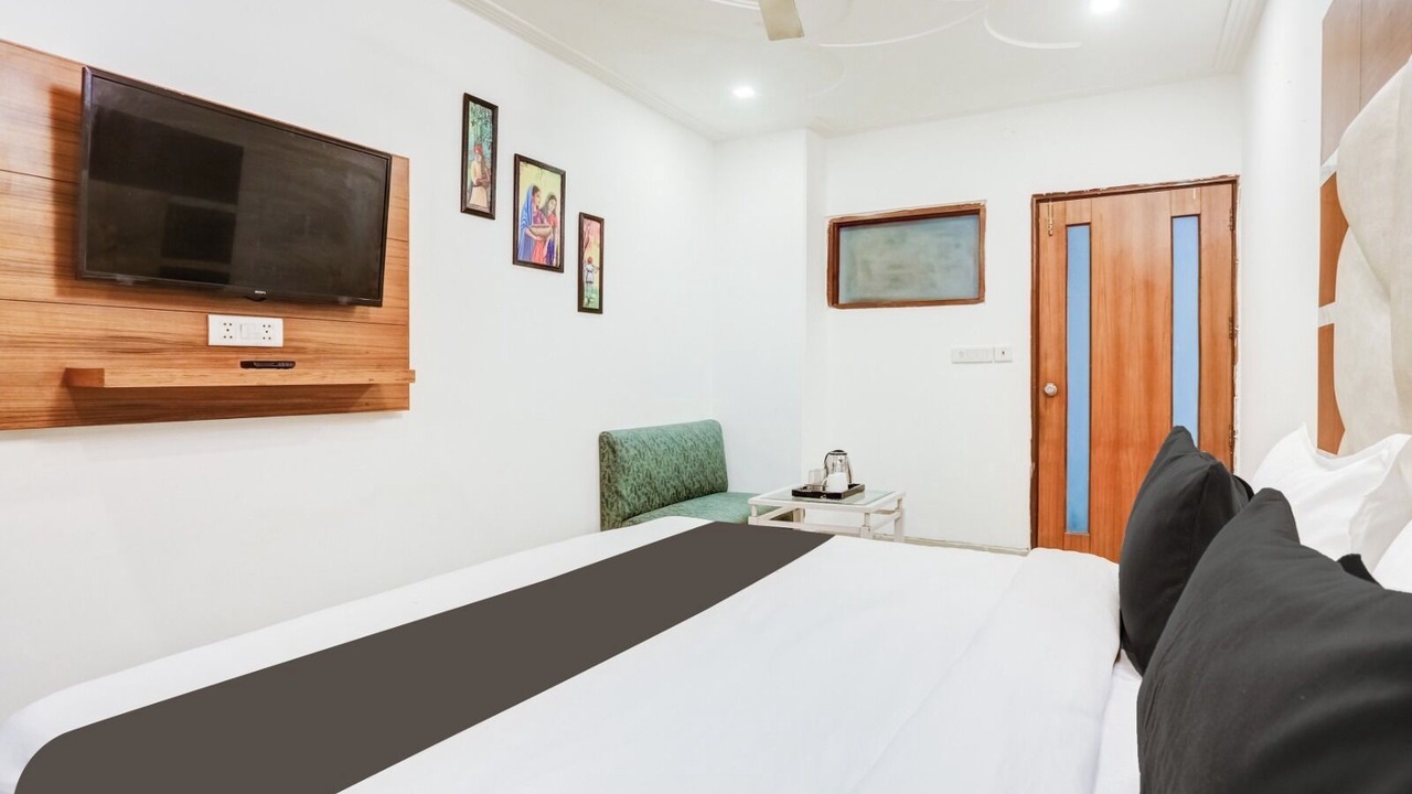 Photo of Bedroom in Mahipalpur Extension