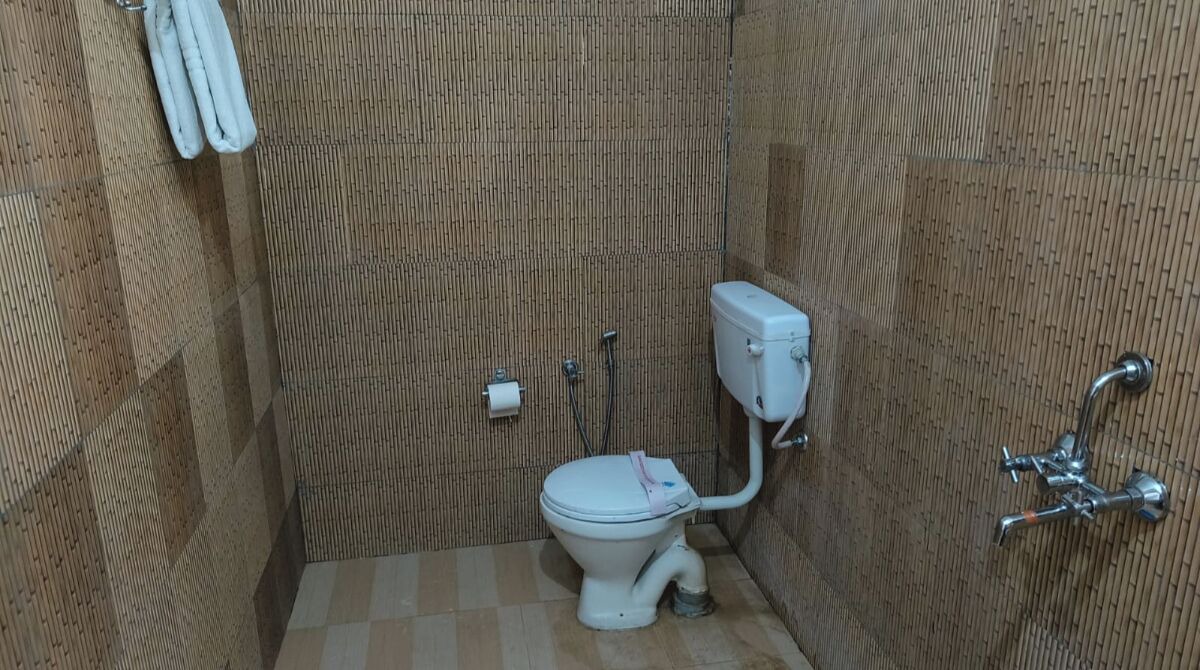 Photo of Bathroom in Garjia