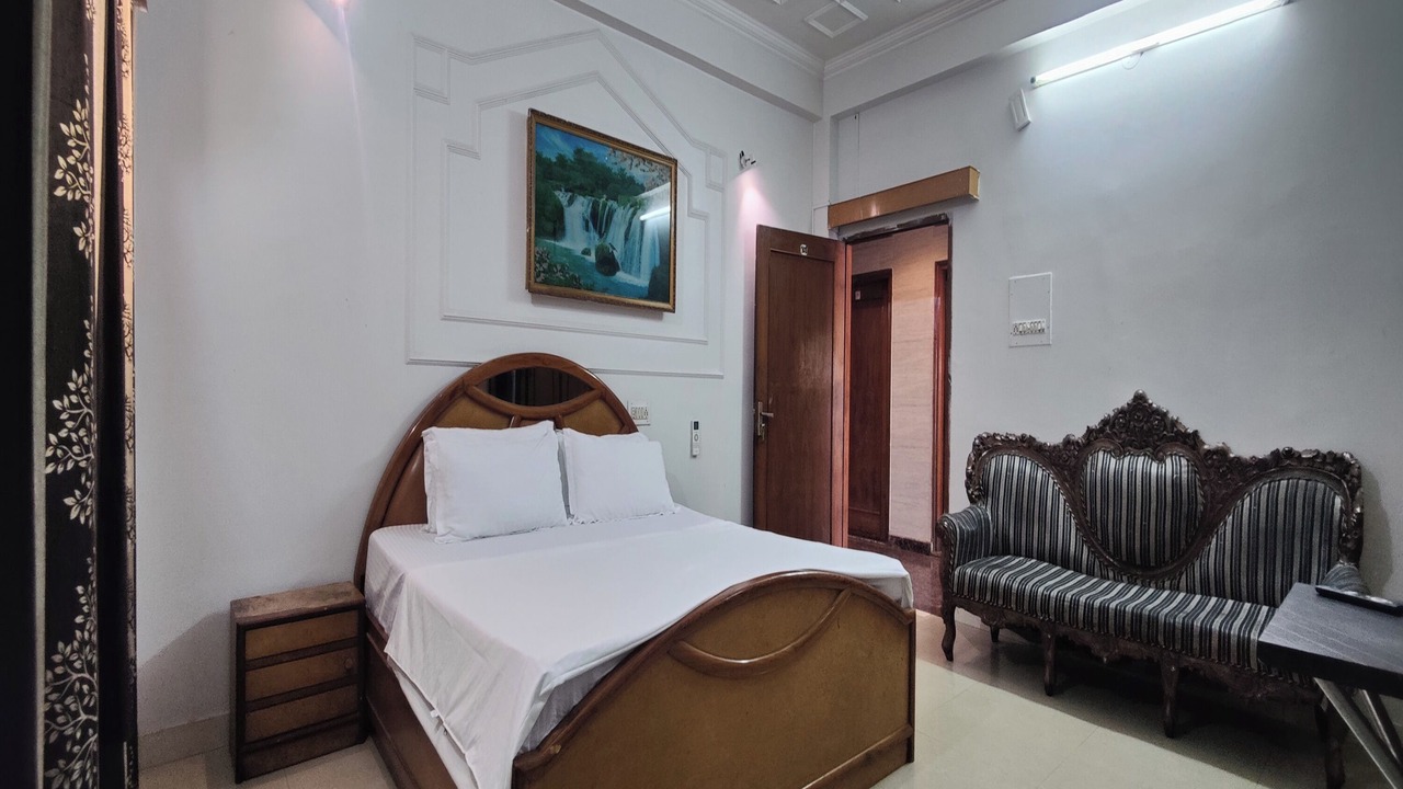 Photo of Bedroom in Sindhi Camp