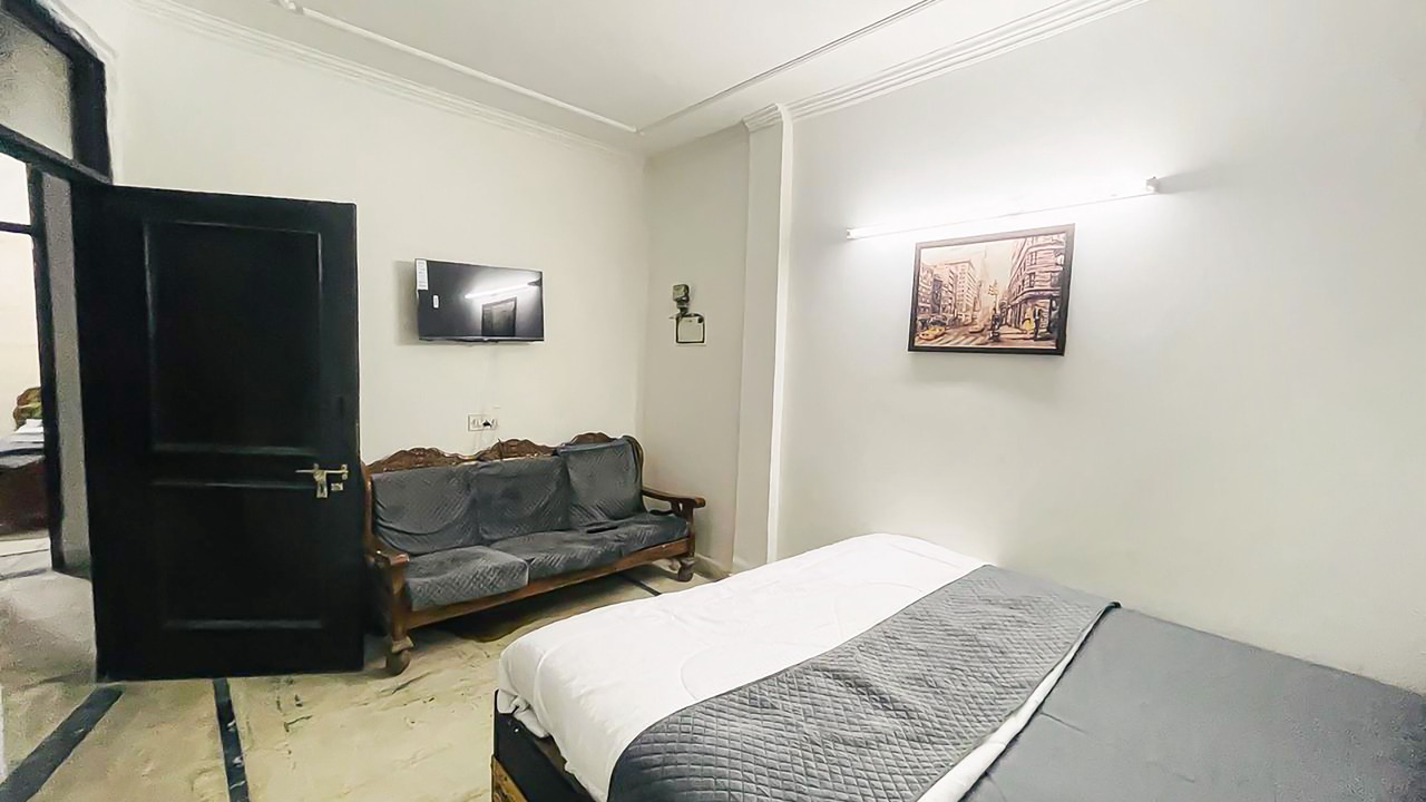 Photo of Bedroom in Malviya Nagar