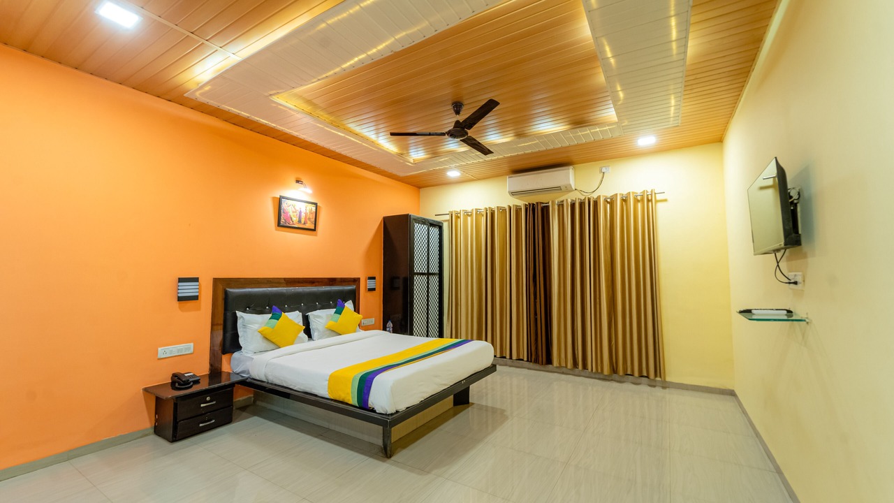 Photo of Bedroom in Matheran
