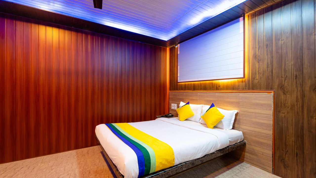 Photo of Bedroom in Matheran