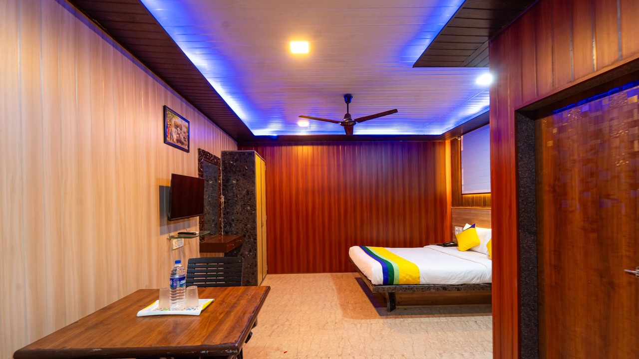 Photo of Bedroom in Matheran