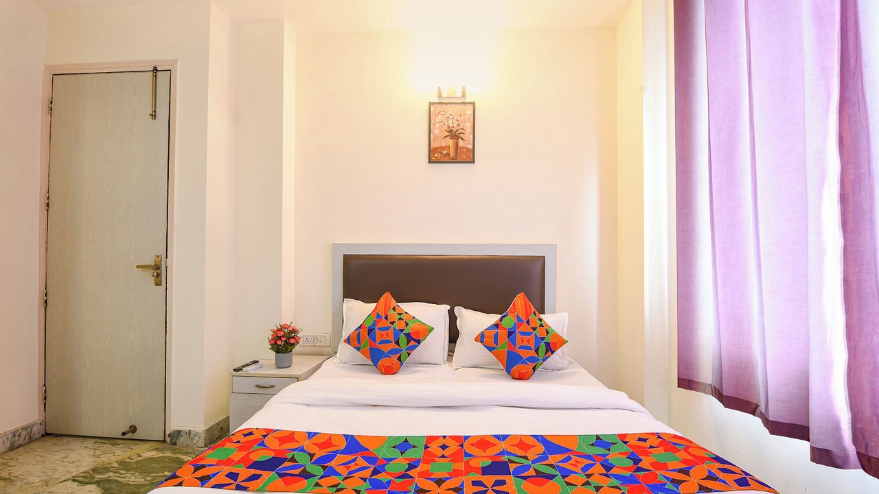 Photo of Bedroom in Karol Bagh