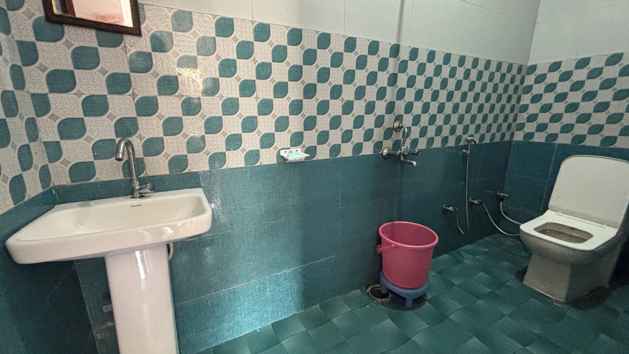 Photo of Bathroom in Uttarkashi