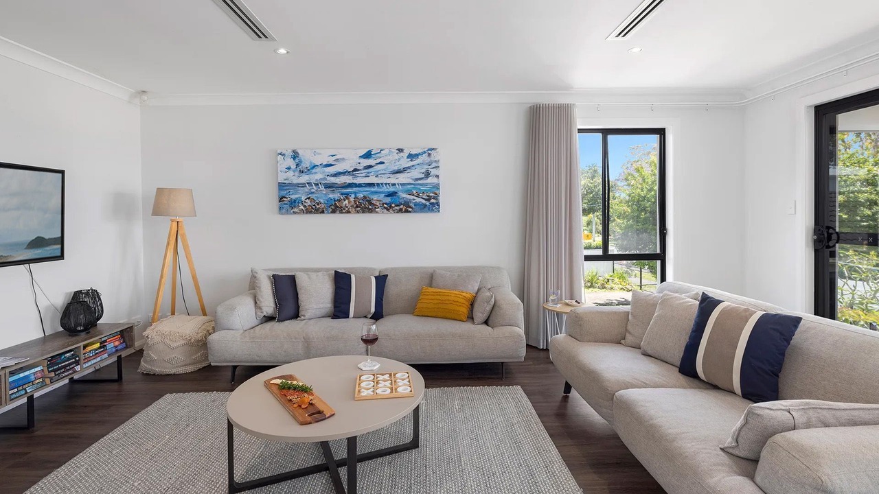 Photo of Livingroom in Salamander Bay